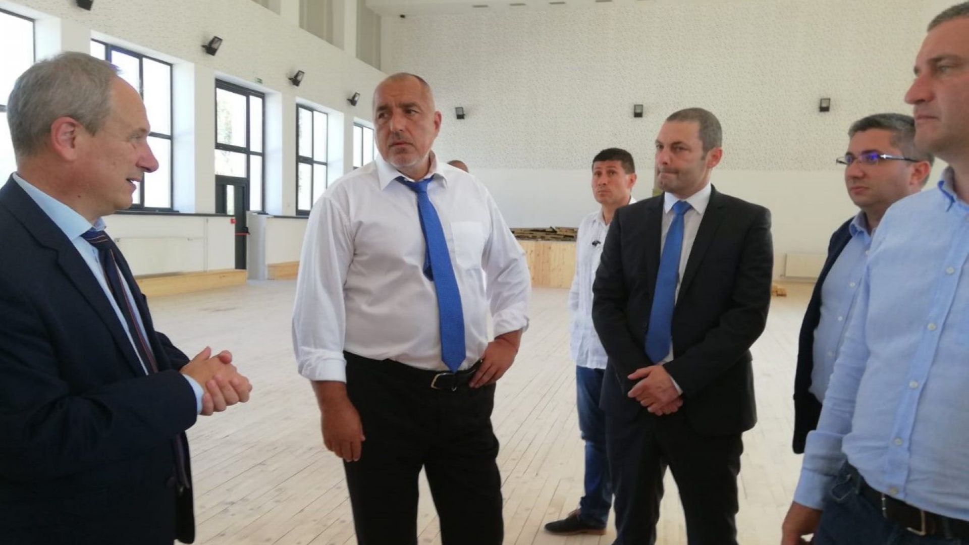 Борисов: Над 200 училища в цялата страна се ремонтират основно