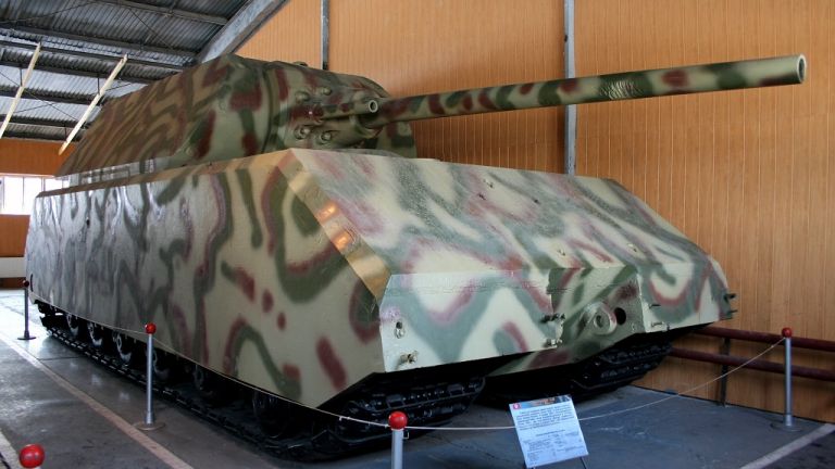 Най-дългият, най-високият и най-тежкият танк (снимки)