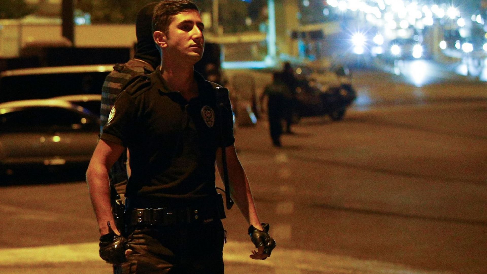 Стреляха срещу посолството на САЩ в Анкара
