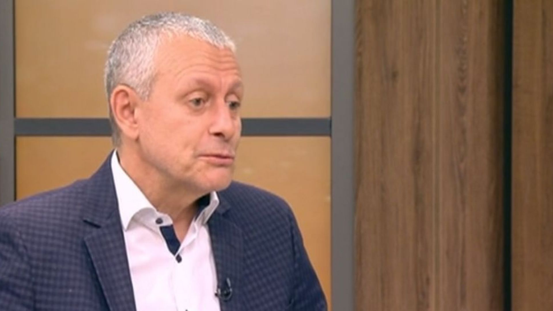 Известни американски европейски и канадски политически и дипломатически лидери подписаха