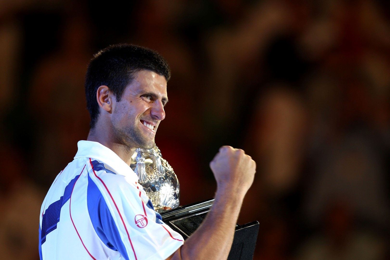 През 2011-а Ноле спечели първия си трофей в Australian Open след победа над Анди Мъри - най-големият му съперник в исторически план. В последствие това се превърна в най-любимия му турнир от Шлема - цели 6 титли. 