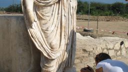 Статуята от Хераклея Синтика може да е на организатор на гладиаторски игри (видео)