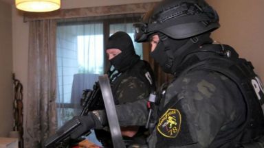 Полицията с мащабна акция срещу мигранти край София
