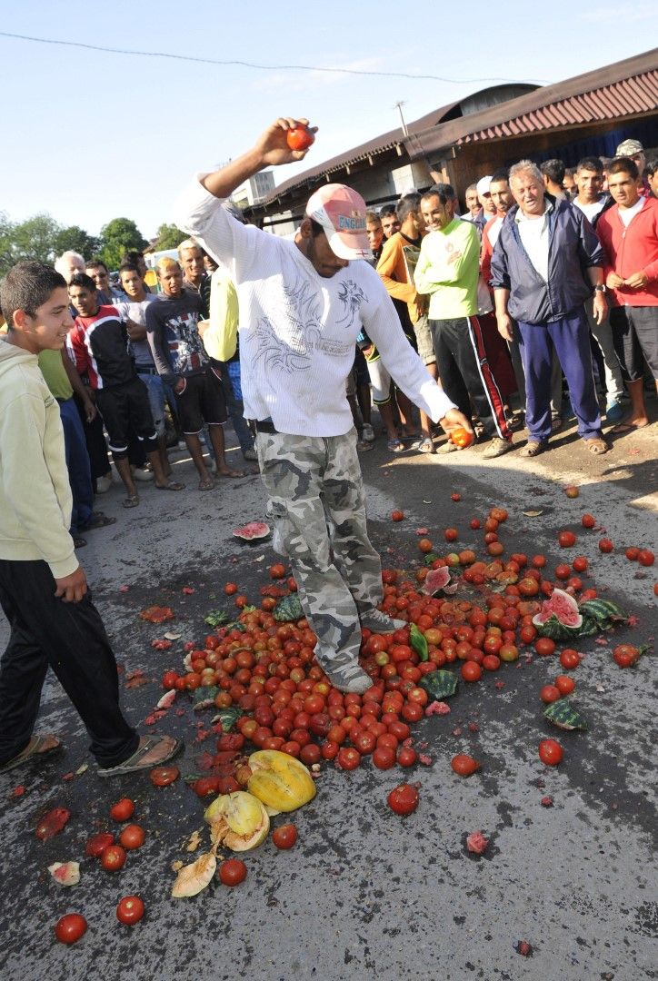 зеленчукопроизводители протестират от години, но промяна в пазарната ситуация няма
