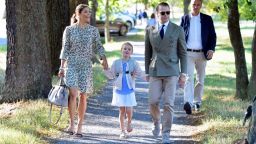 Шведската принцеса Естел тръгна на училище (снимки)