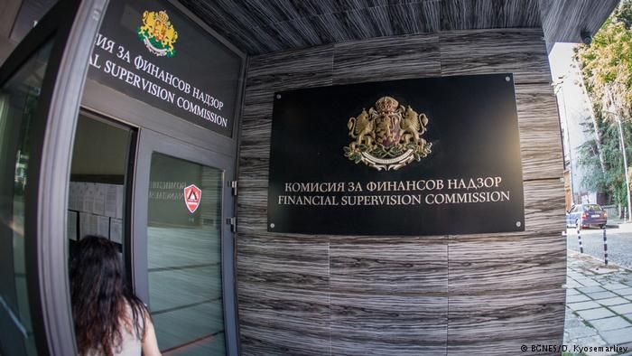 През август над 200 000 българи останаха без задължителната застраховка "Гражданска отговорност" заради фалита на ЗК Олимпик