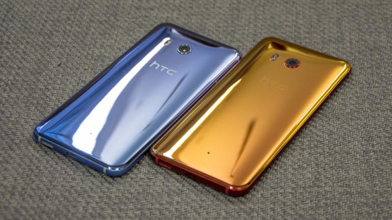 HTC прекратява собственото производство на смартфони