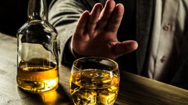 Учени предупредиха: Няма безопасно количество алкохол