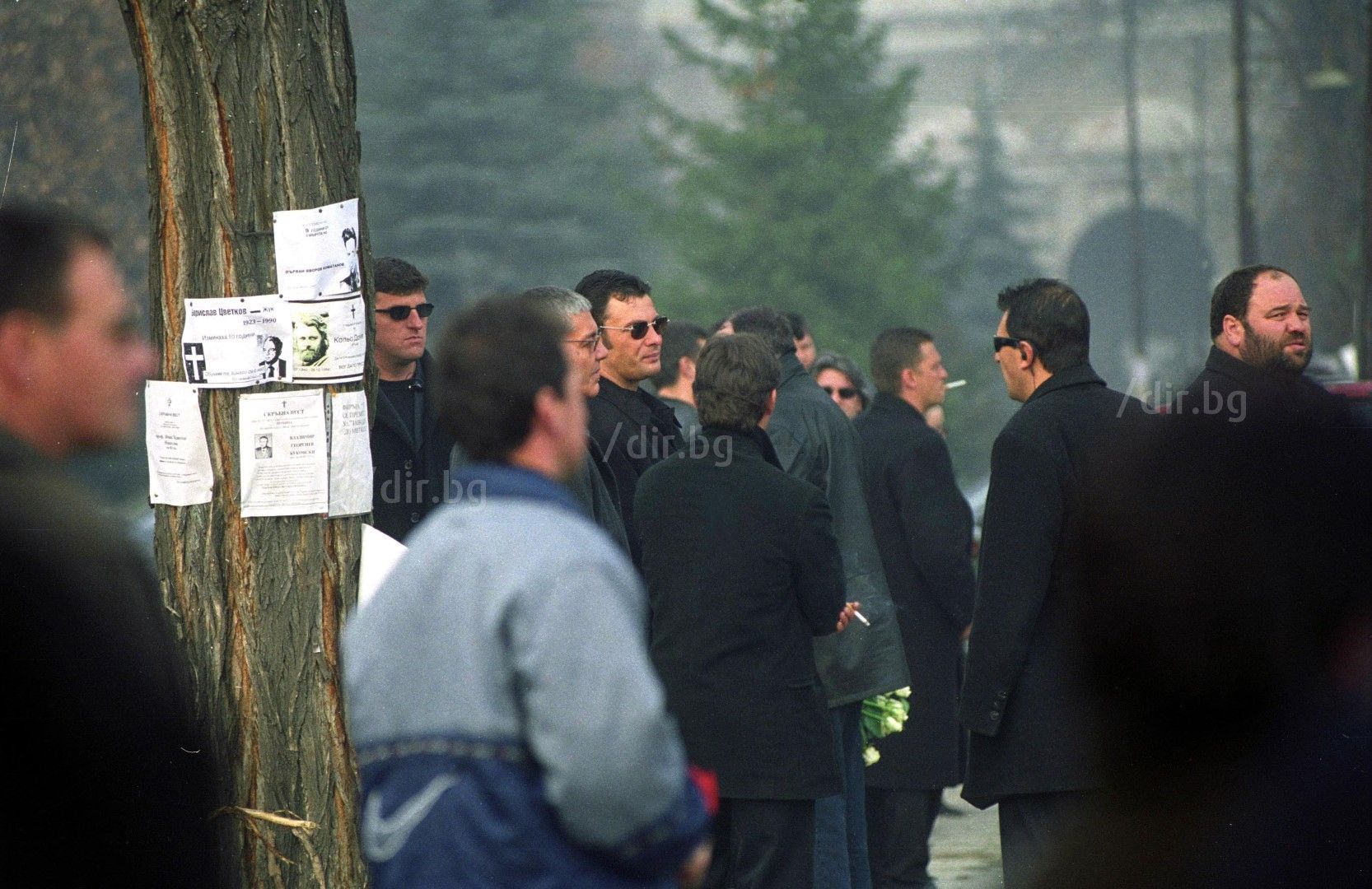  2 февруари 2002 година Погребението на Димитър Димитров-Маймуняка. Един от най-близките на братята борци бе взривен на 28 януари 2002 година 