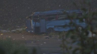 16 души са загинали при тежка катастрофа край Своге (обновена)