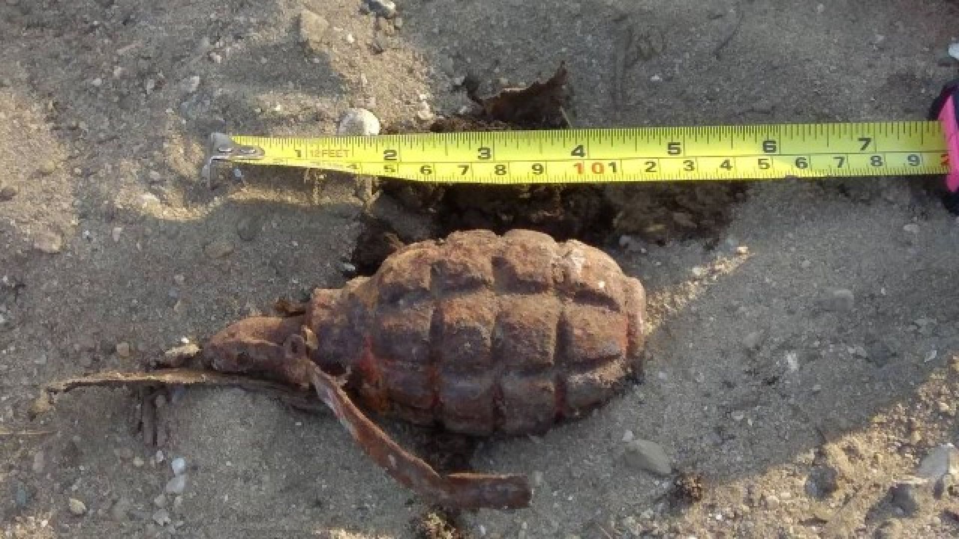 Подозрително нисък автомобил забелязан от френски митничари ги насочи към