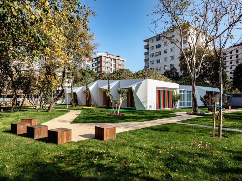Детската градина "Бахрие Укок" в Истанбул  Архитект: Дилекти Архитекти