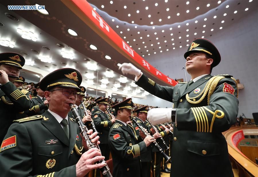 Оркестър на Китайската народна освободителна армия озвучаваше конгресът