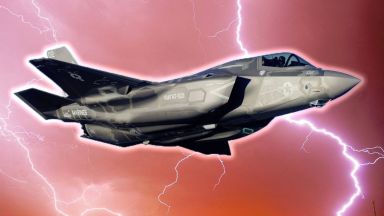 Мълнии могат да унищожат най-модерния американски самолет