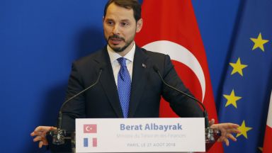 Зетят на президента Реджеп Тайип Ердоган Берат Албайрак подаде