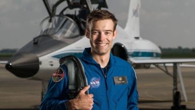 За пръв път от 50 години стажант астронавт напусна НАСА