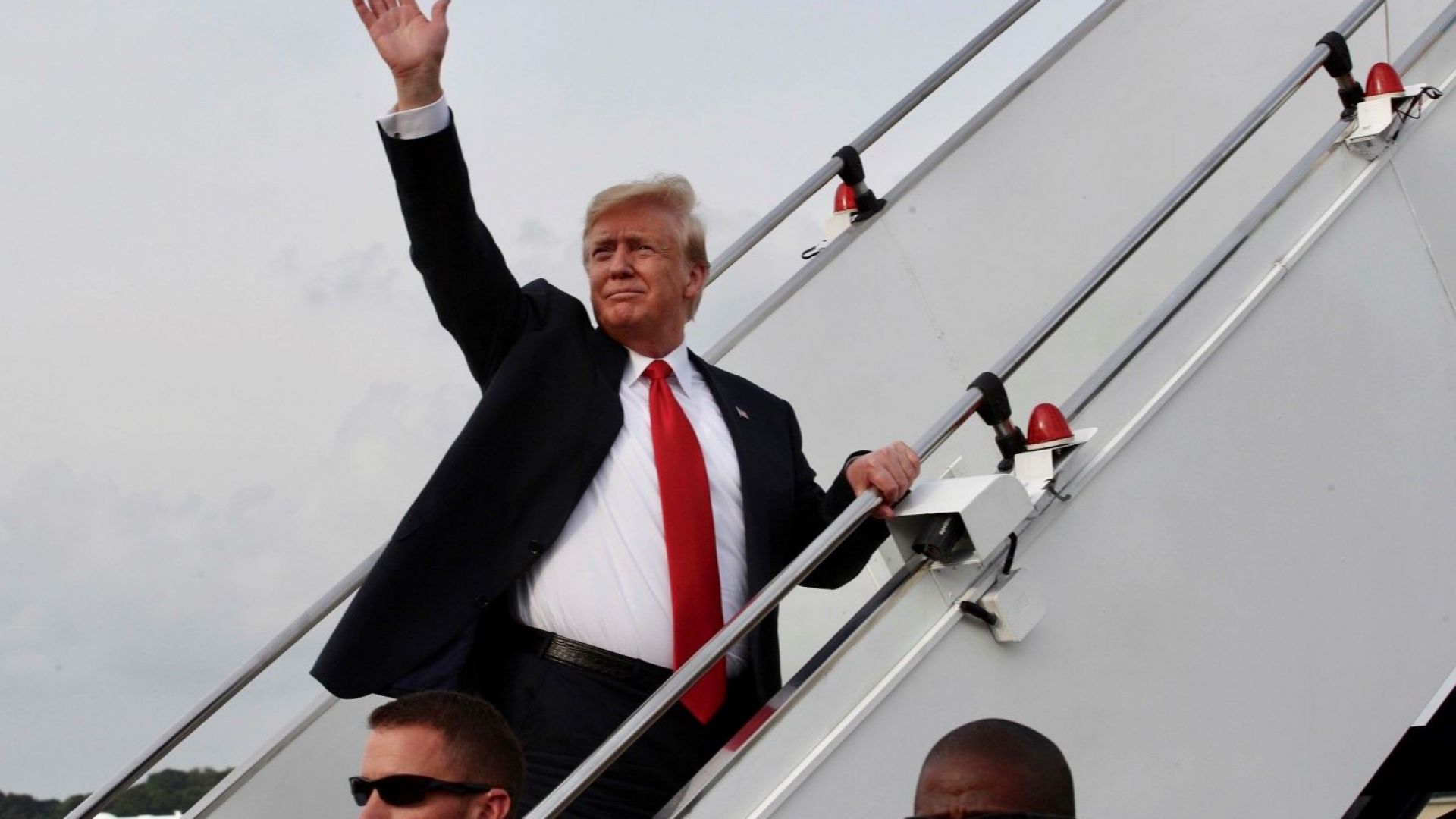 Администрацията на президента Доналд Тръмп работи активно по създаване на