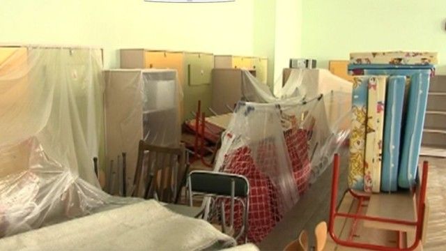 През тази година строителни дейности има в над 900 училища в цяла България