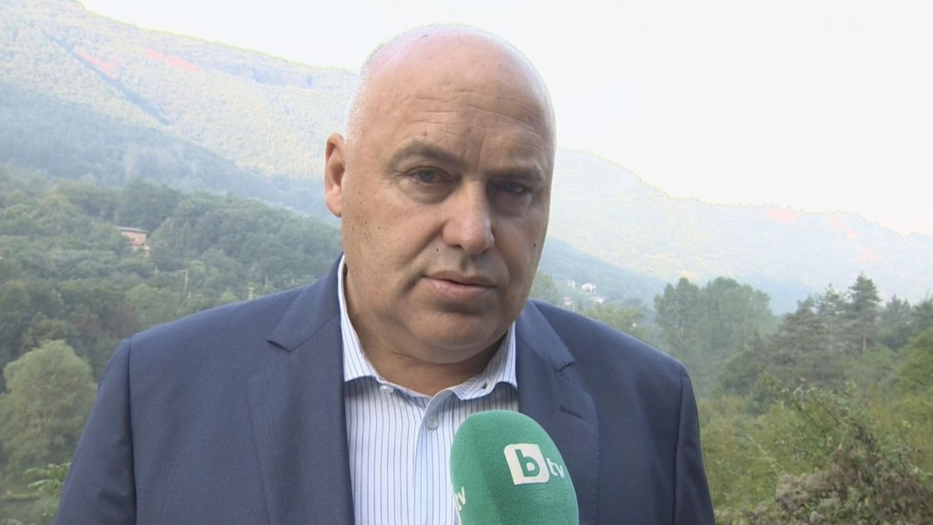 Мантинелата на фаталния завой на пътя край Своге не е