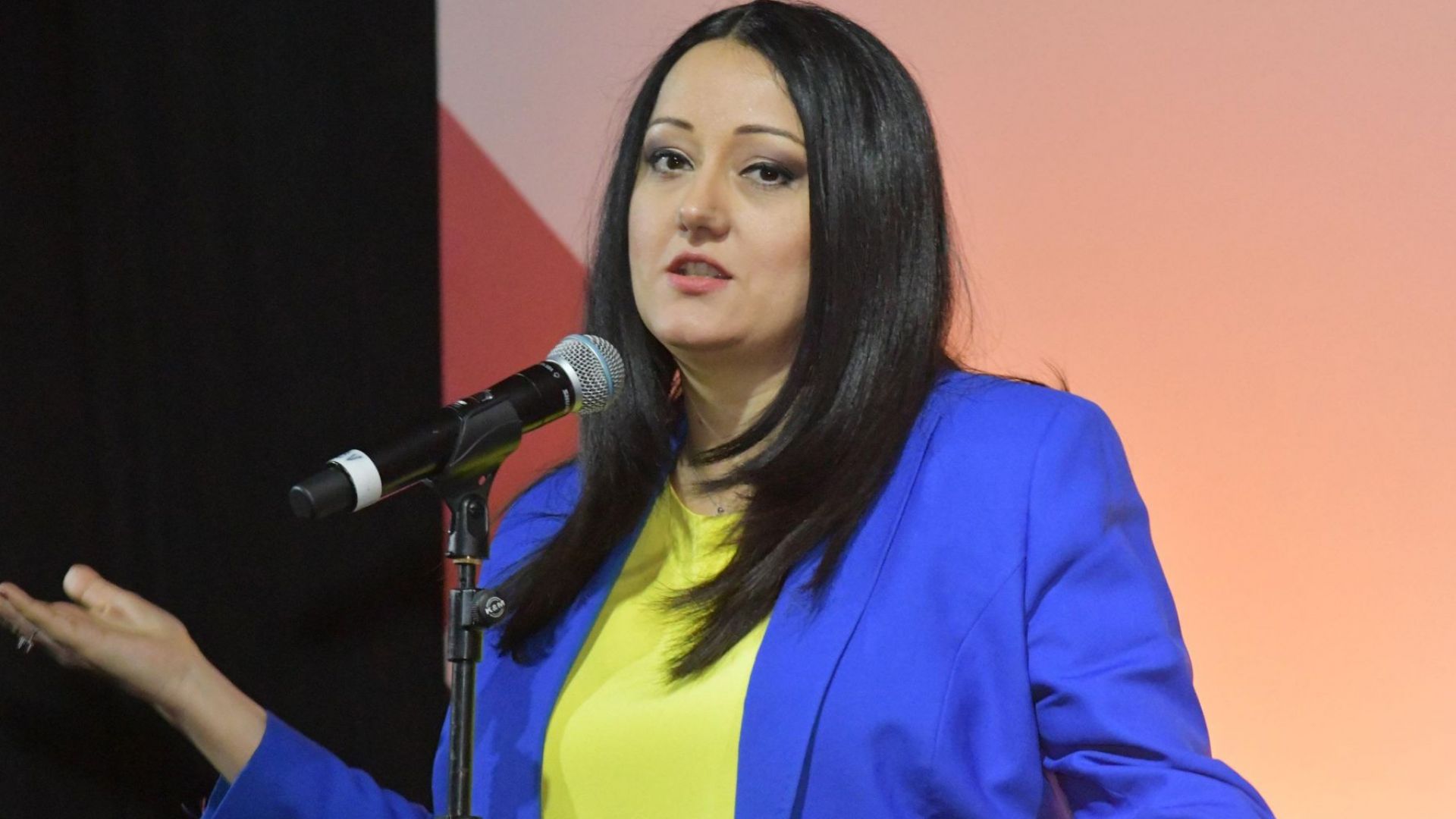 На този етап министър Лиляна Павлова не е викана в