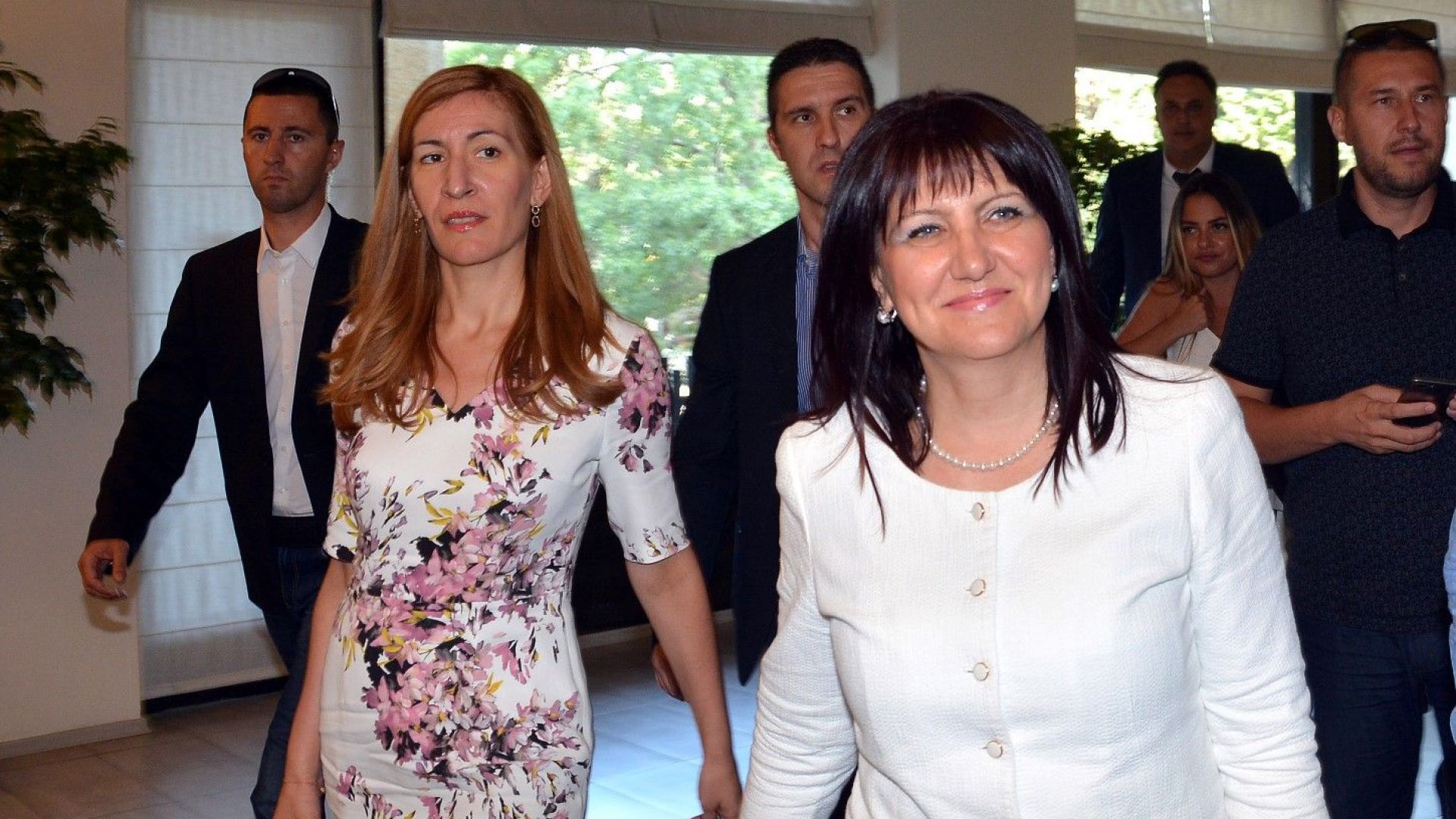 Министерството на туризма следи ситуацията с руския туроператор Турово който