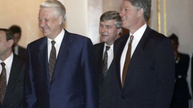 Разсекретиха стенограми от преговори между Клинтън и Елцин