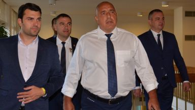 Бойко Борисов: Оставката на тримата министри е доброволен акт