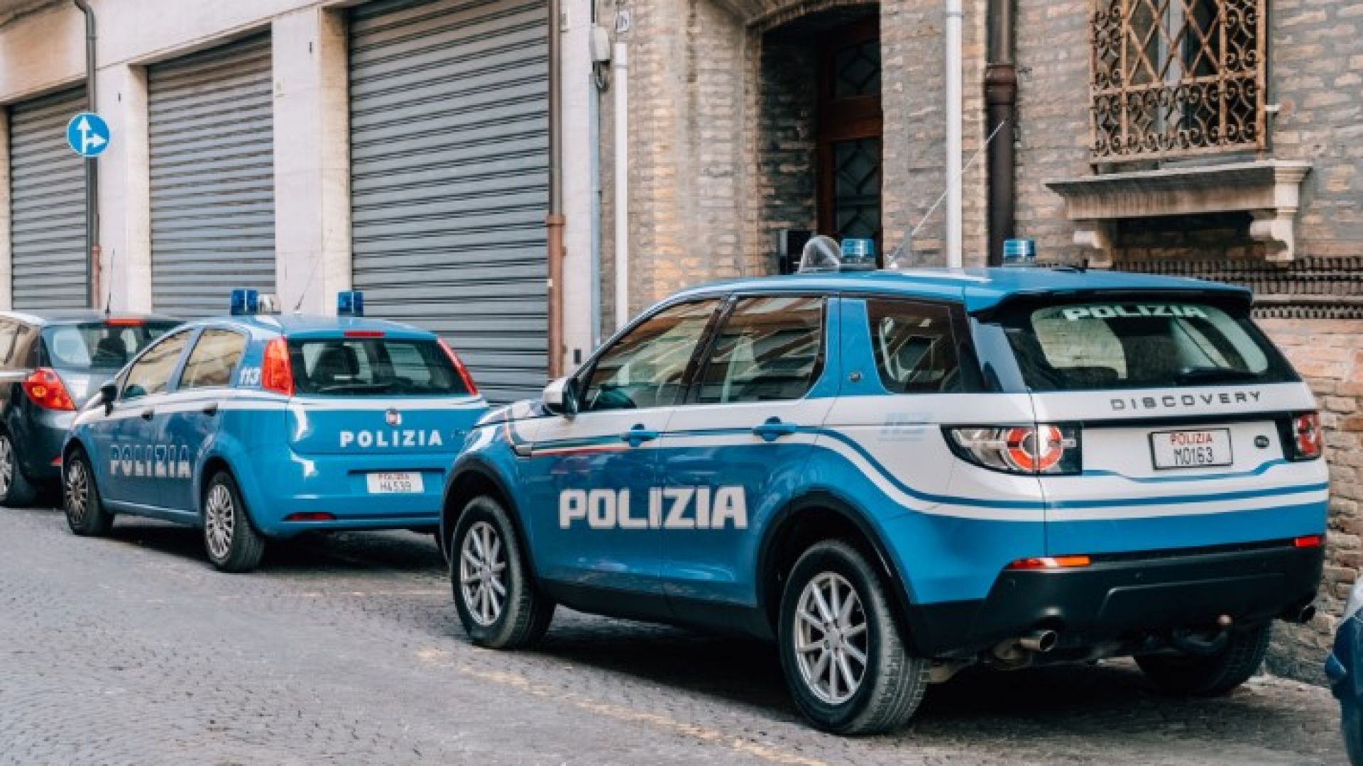 Полякиня уби човек и рани трима с нож в Италия