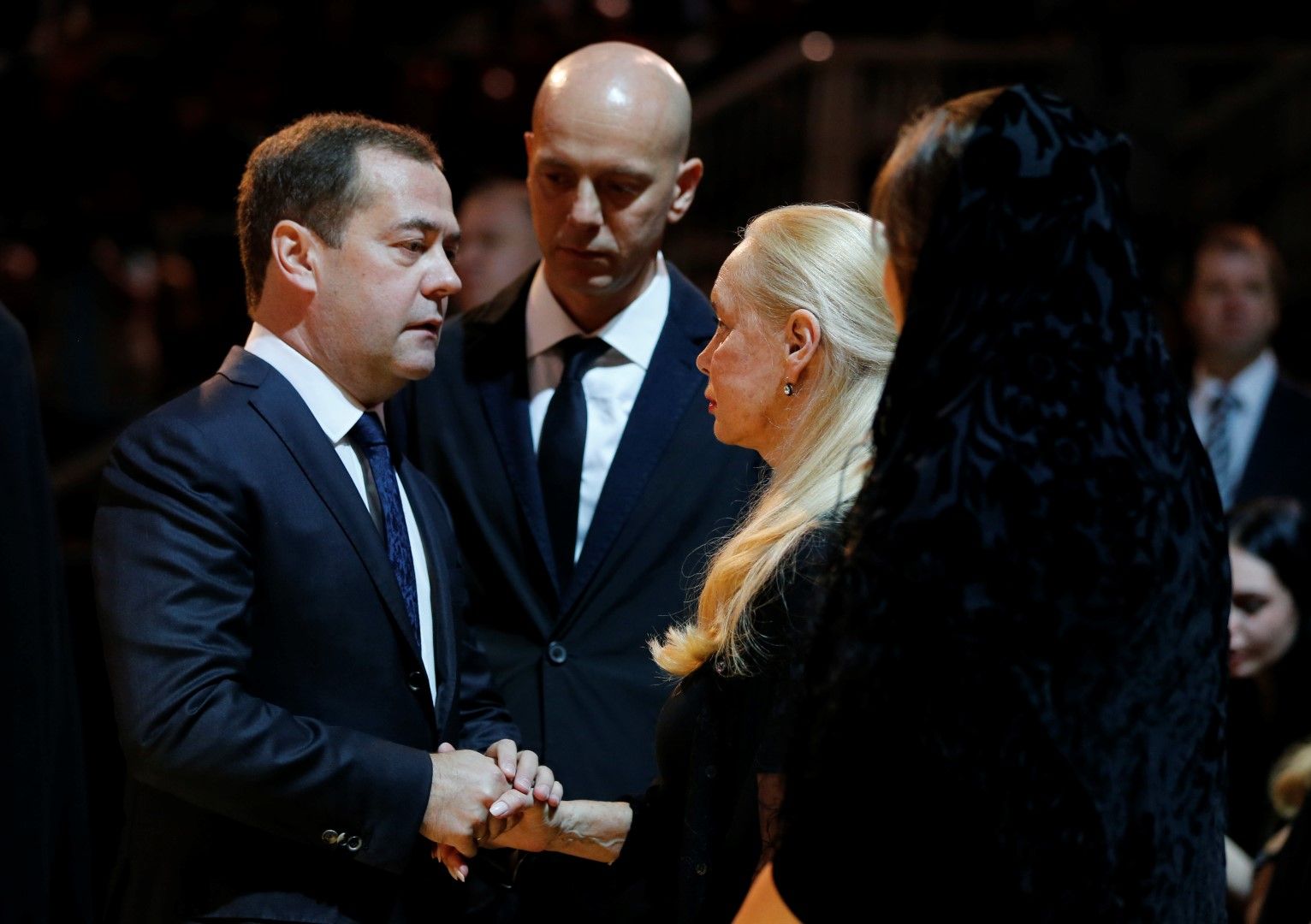 Министър председателят на Русия Дмитрий Медвед също уважи траурната церемония 