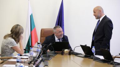 НФСБ е против едноличния стил на управление на Борисов, ще гласува против оставките на 3-мата министри 