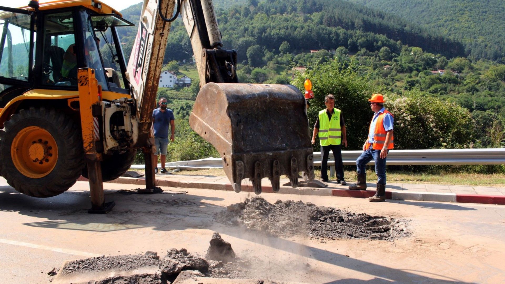 "Трейс" ремонтира пътя Своге - София освен участъка с тежката катастрофа