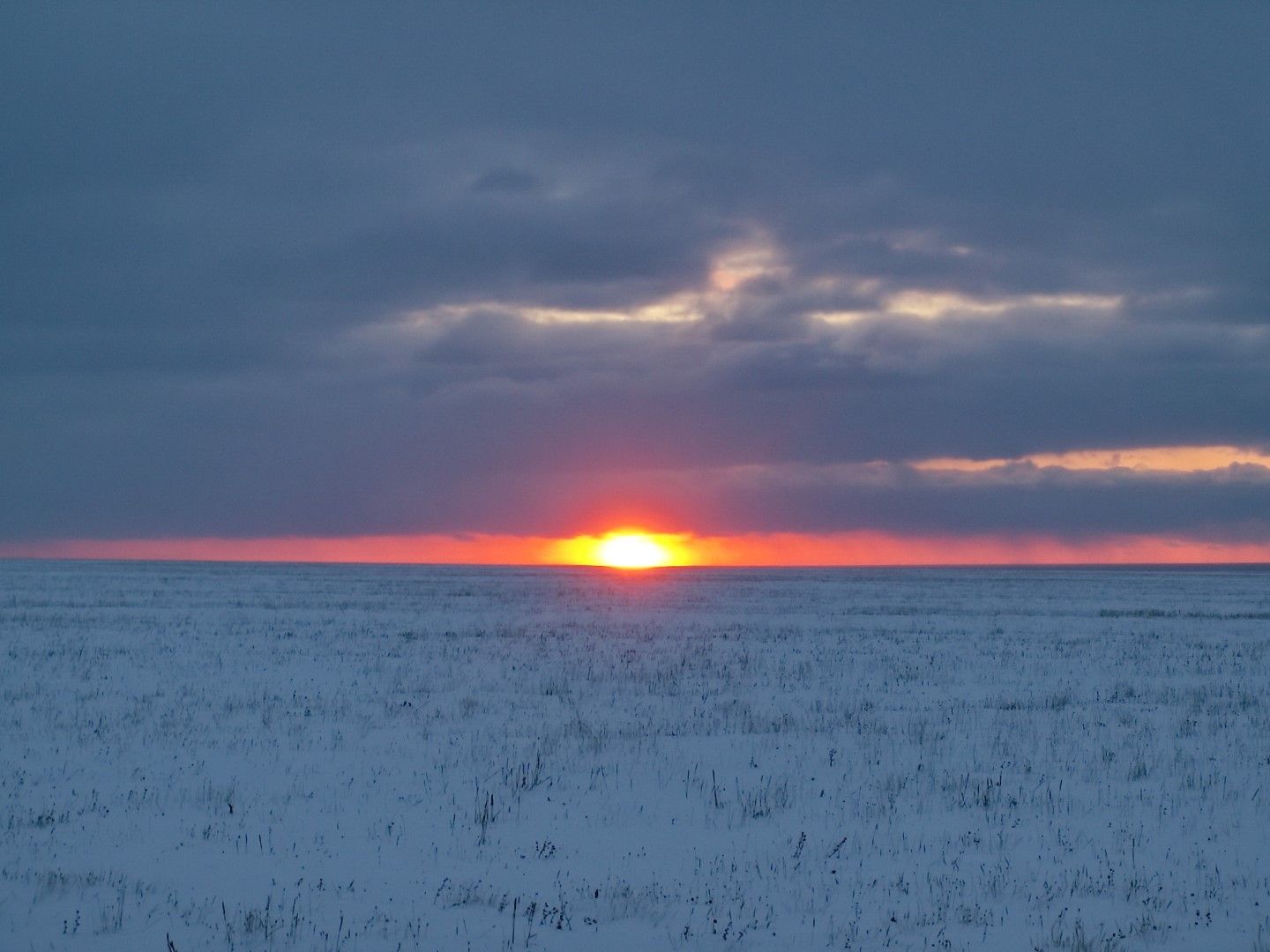 Зимен изгрев-залез в Чукотско море