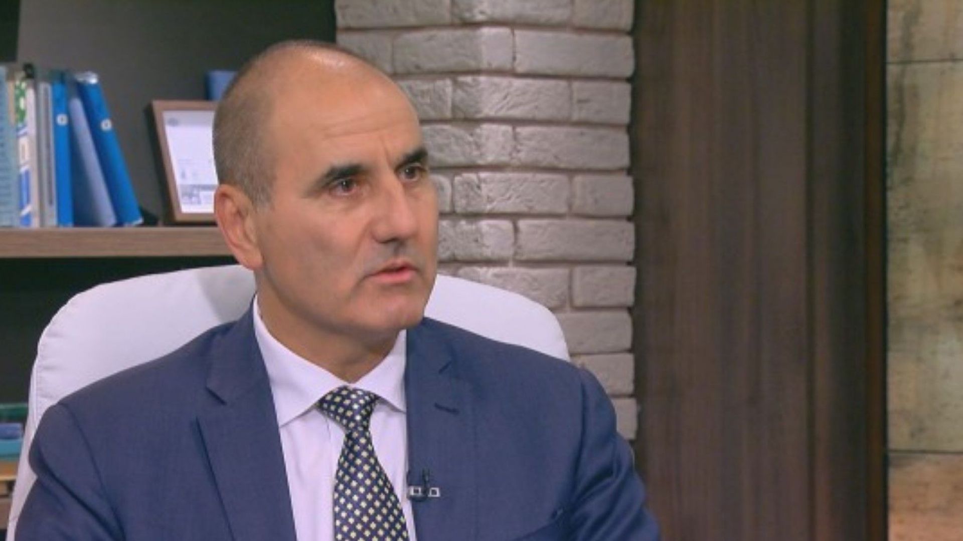 Оставките на тримата министри Валентин Радев Ивайло Московски и Николай