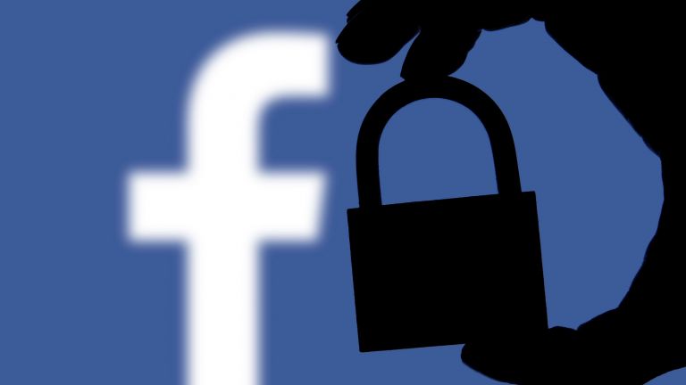 Facebook: Сменете паролата си