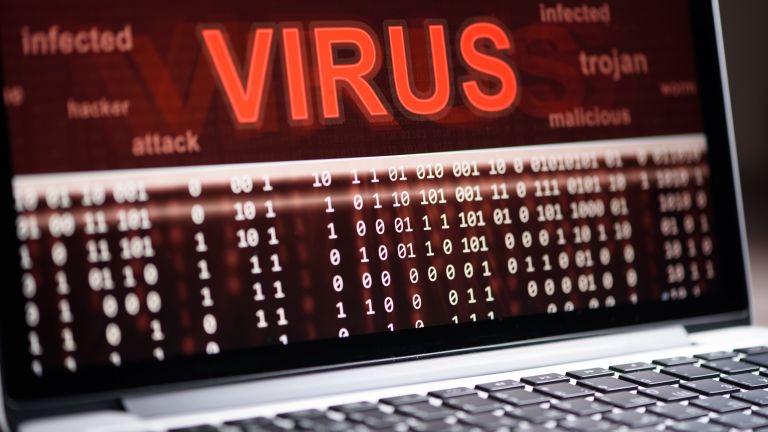 Лаптоп с опасни вируси бе продаден за над 1,3 милиона долара