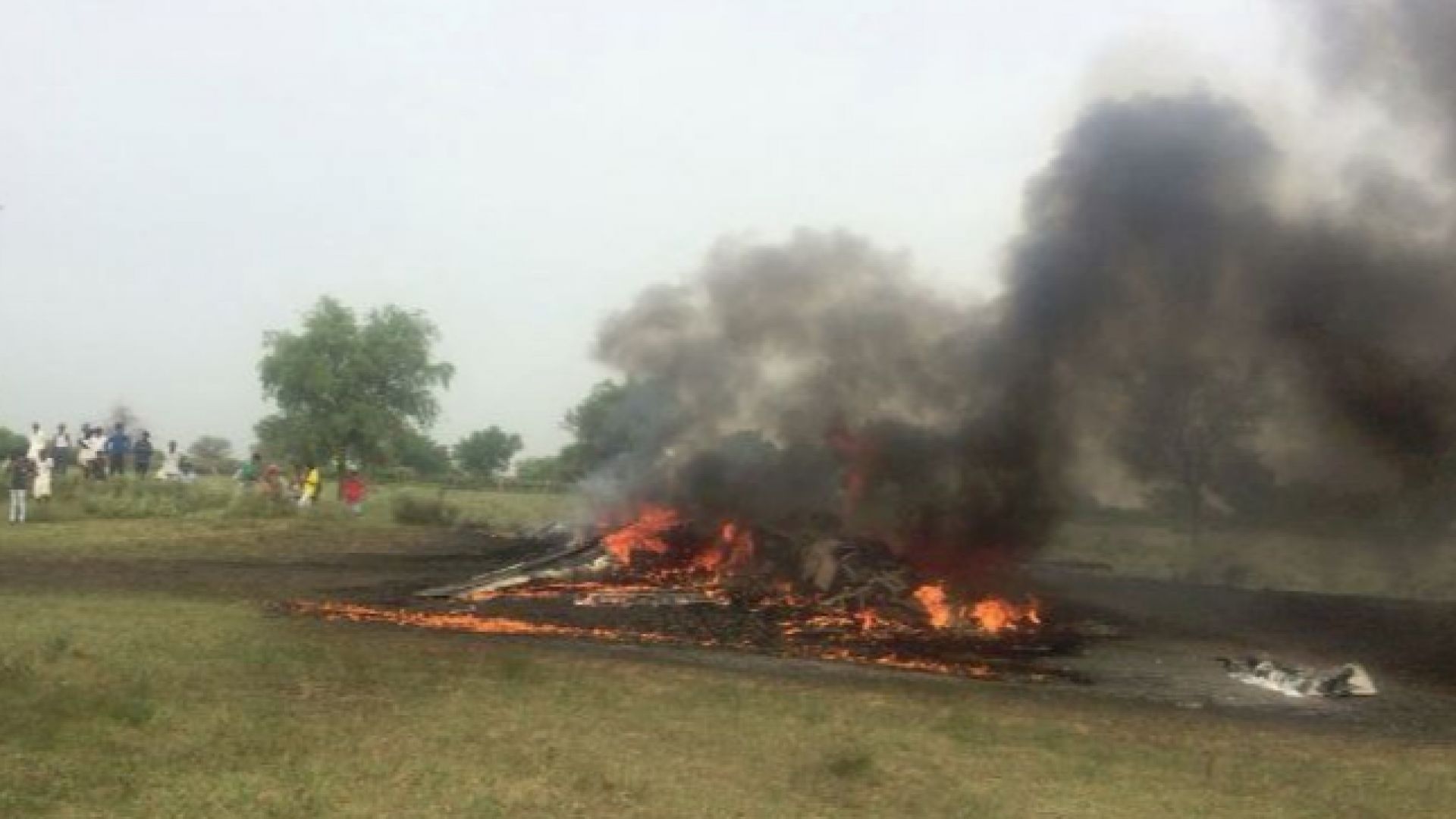 Изтребител МиГ 27 на индийските ВВС се е разбил в щат