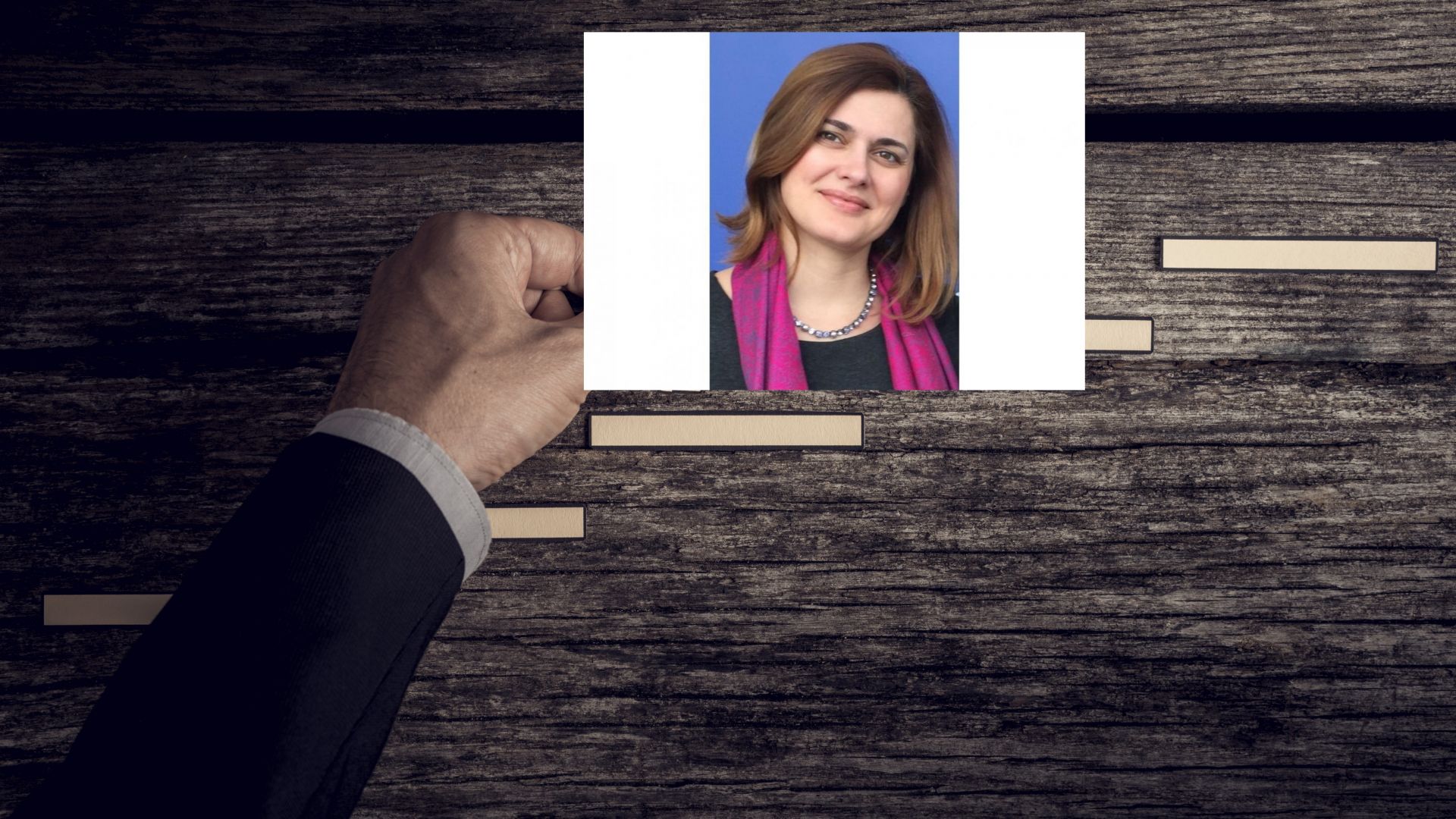 Със заповед на министър председателя Бойко Борисов за заместник министър на образованието