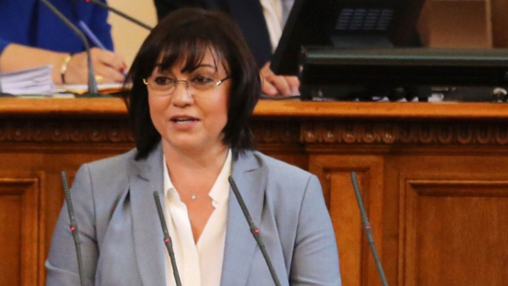 Ниските пенсии сделката за ЧЕЗ концесията за Летище София скокът на