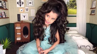 5-годишно момиченце стана Instagram звезда заради косата си