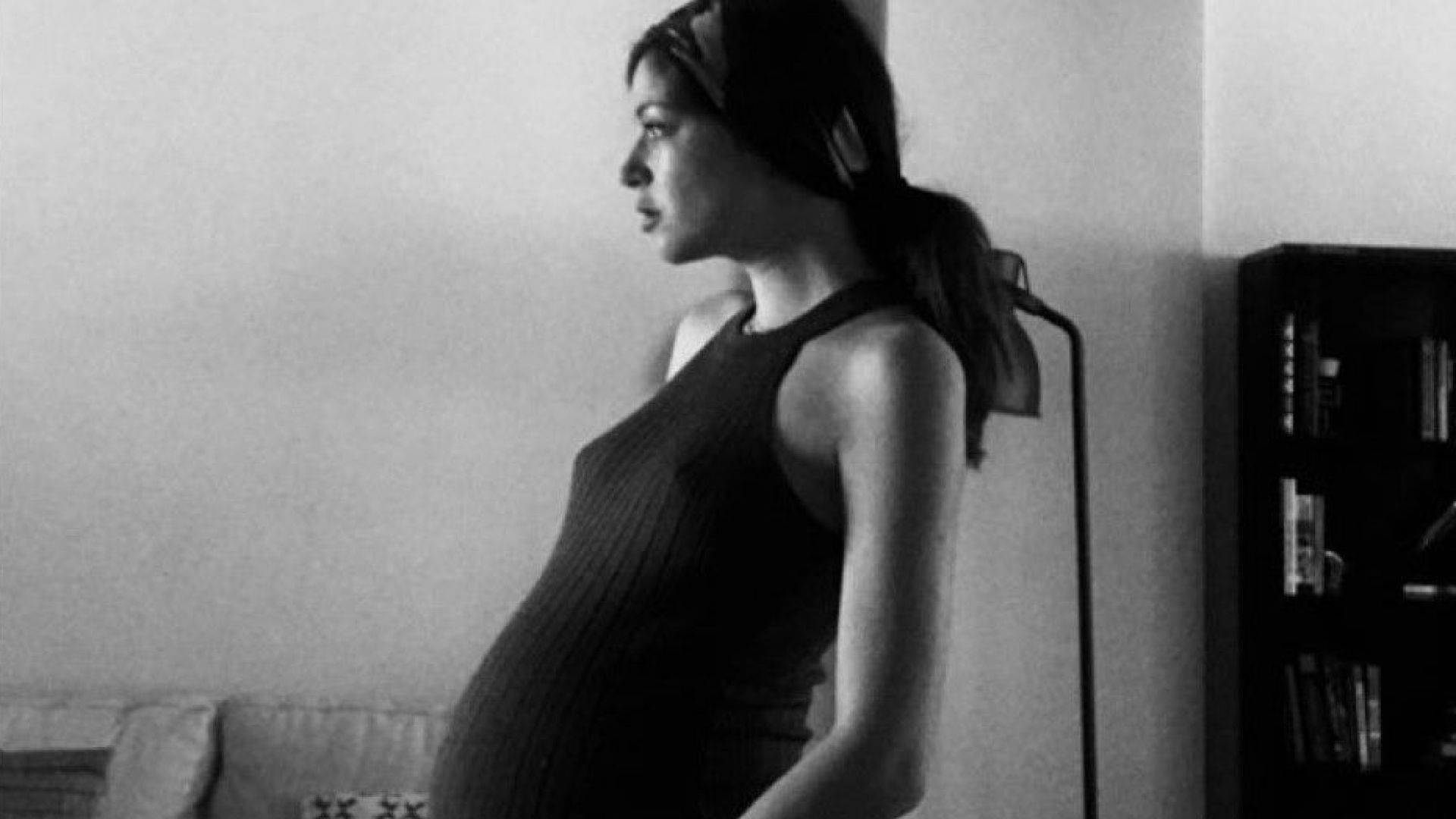 Глория Петкова стана майка за първи път (снимка)