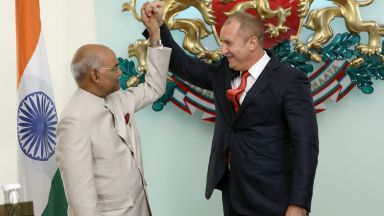 Радев посрещна президента на Индия в София