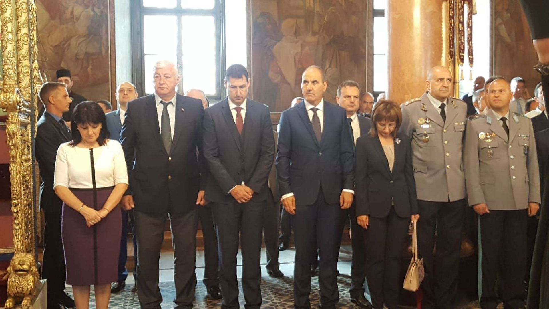 За да вървим напред трябва да сме сплотени Това каза