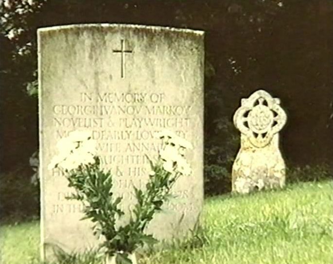 Гробът на писателя в Дорсет