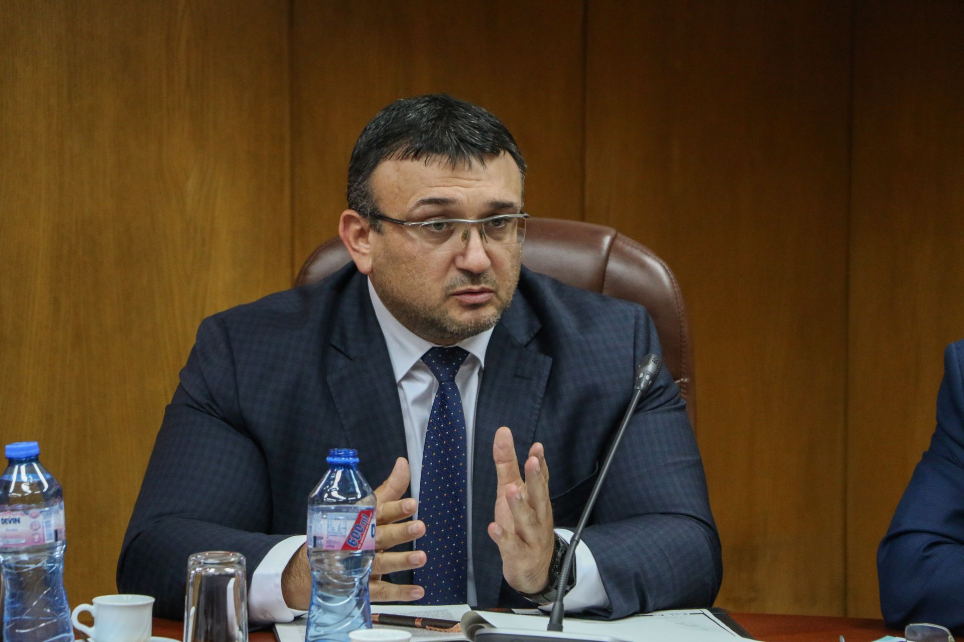 Младен Маринов каза, че службите още събират информация