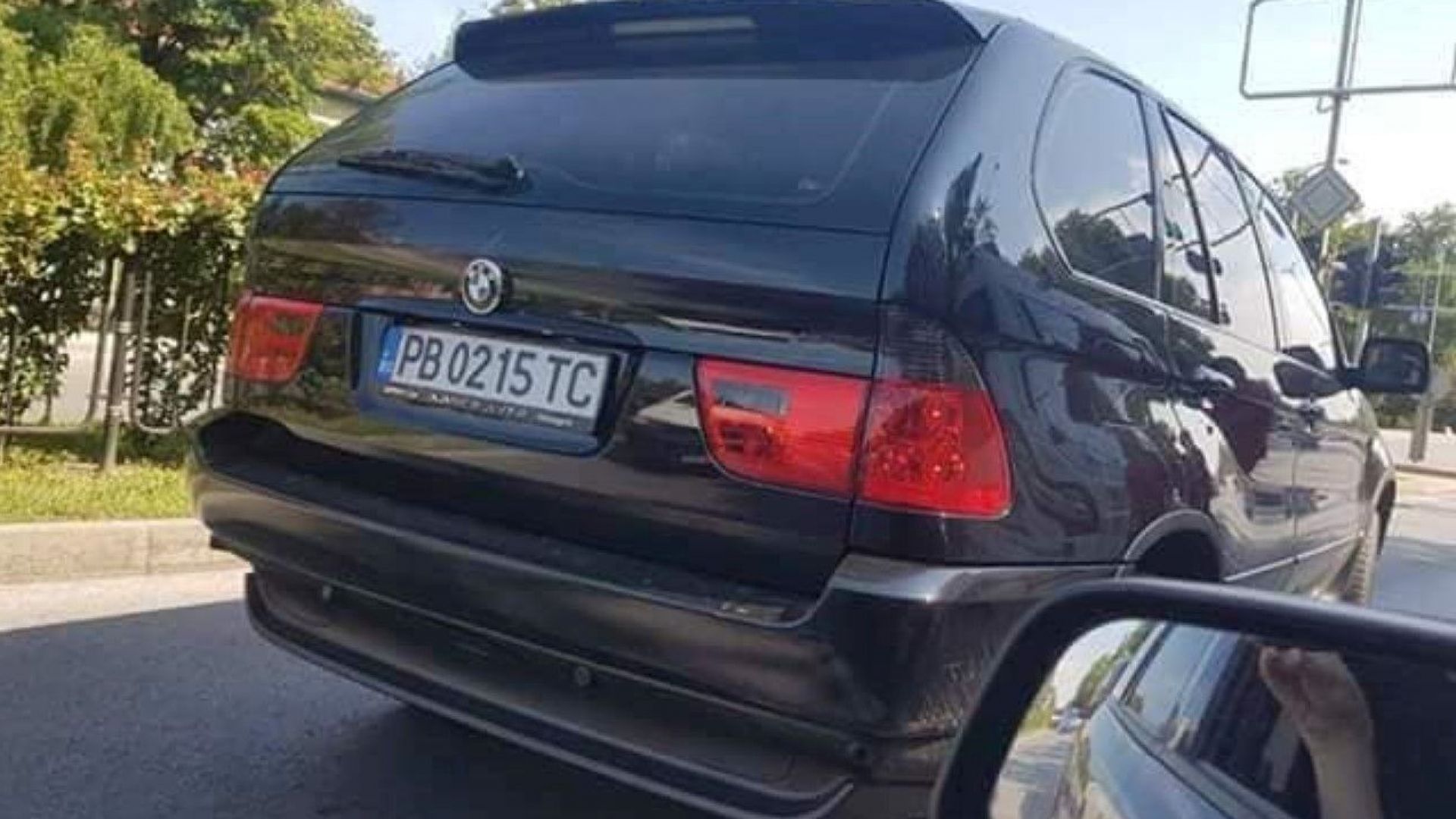 Полицията в Пловдив проверява сигнал че шофьор на джип е