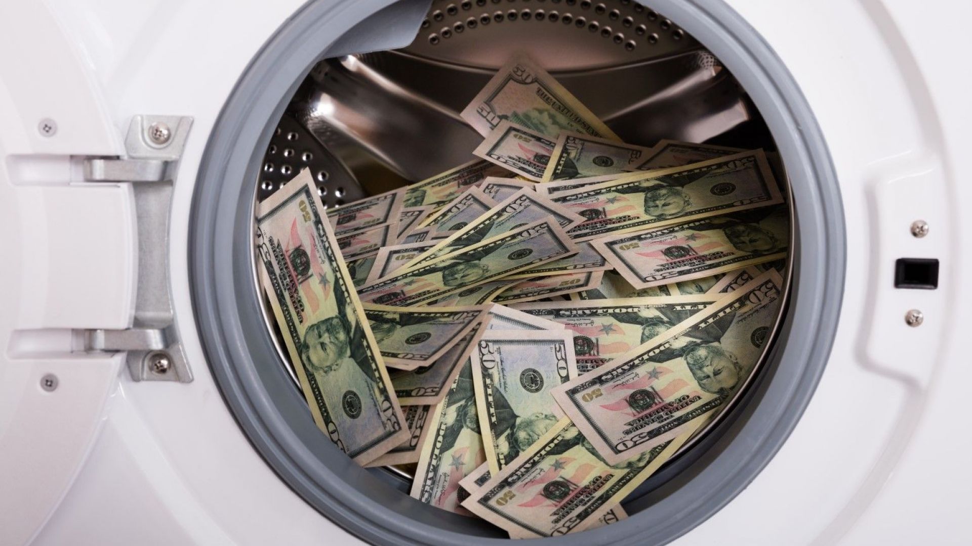 ЕЦБ поиска европейска агенция за борба с прането на пари