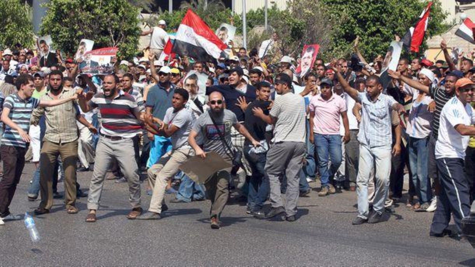 Египетски съд потвърди 75 смъртни присъди заради безредици в Кайро през 2013 г.