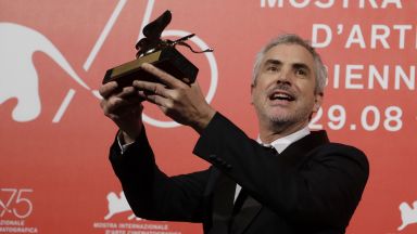 Алфонсо Куарон спечели "Златен лъв" във Венеция, Уилям Дефо - най-добър актьор
