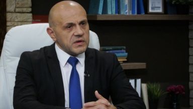 Дончев за министерските оставки: Дълбоко не вярвам да има бойкот на премиера