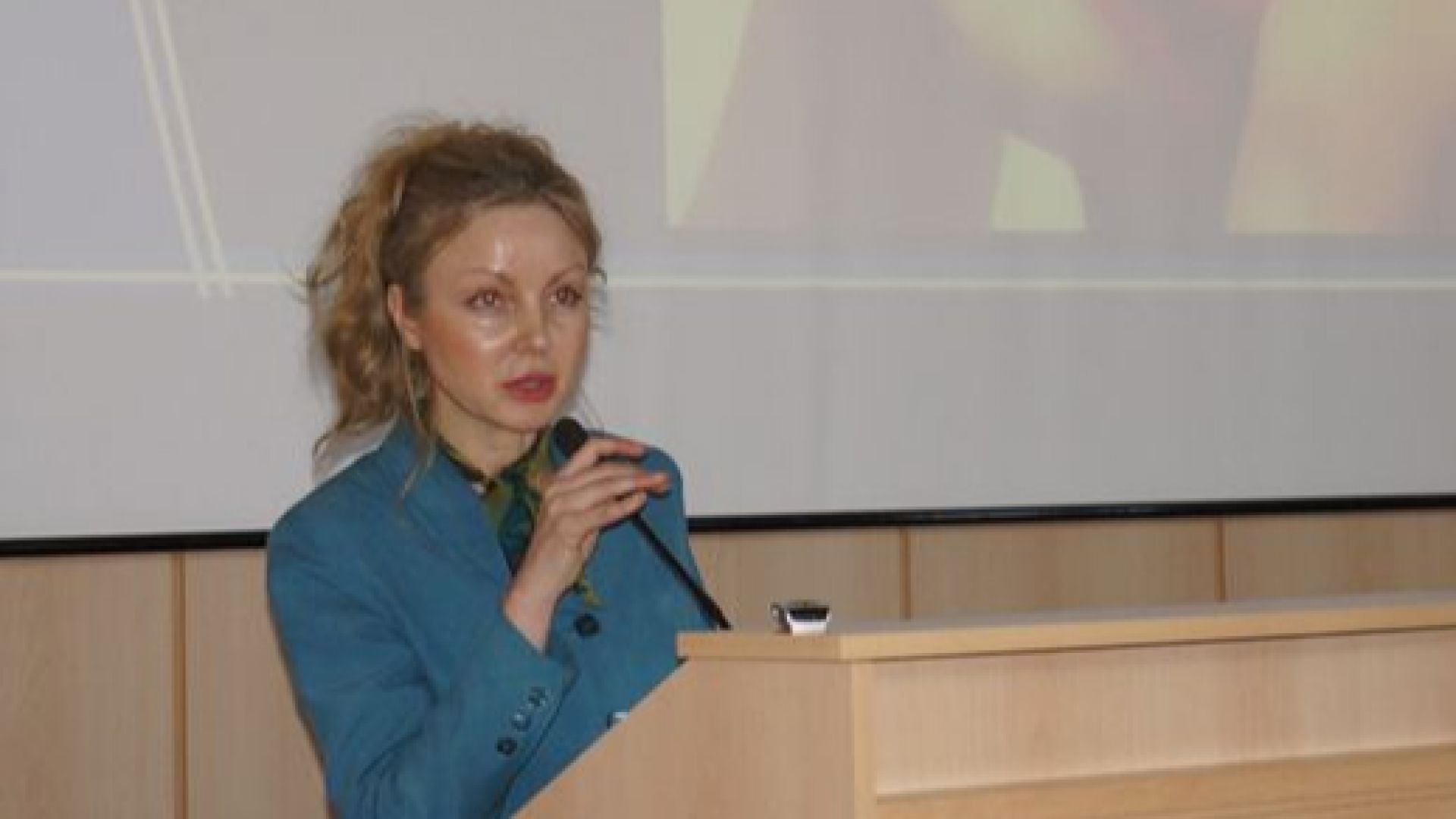 Д р Марияна Симеонова е депозирала оставката си като директор